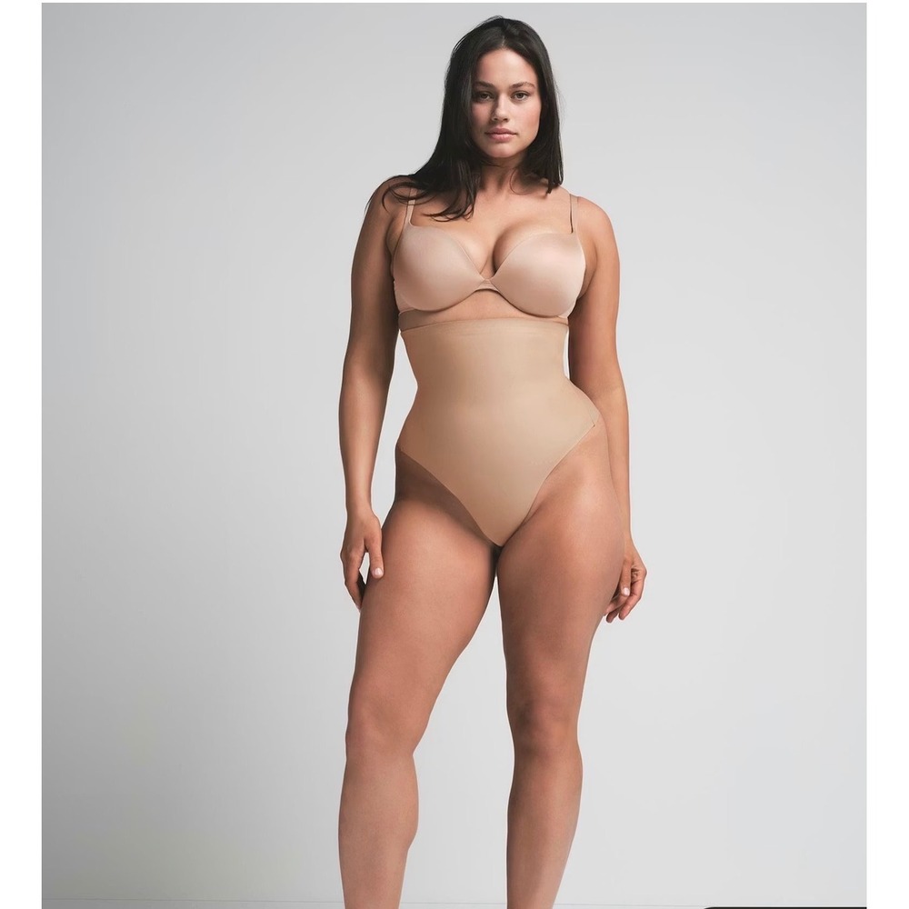 SKIMS Zoned High-Waisted Thong Clay NWT XL  Shapewear‎